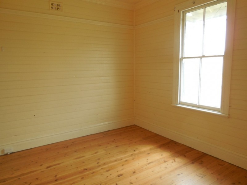 10 Sanita Street, Goulburn NSW 2580