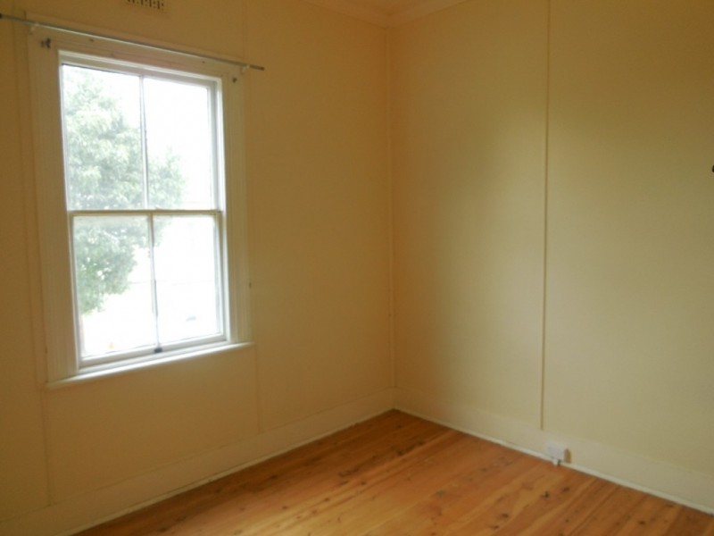 10 Sanita Street, Goulburn NSW 2580