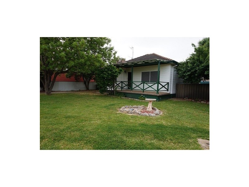 90 Queen Street, Goulburn NSW 2580
