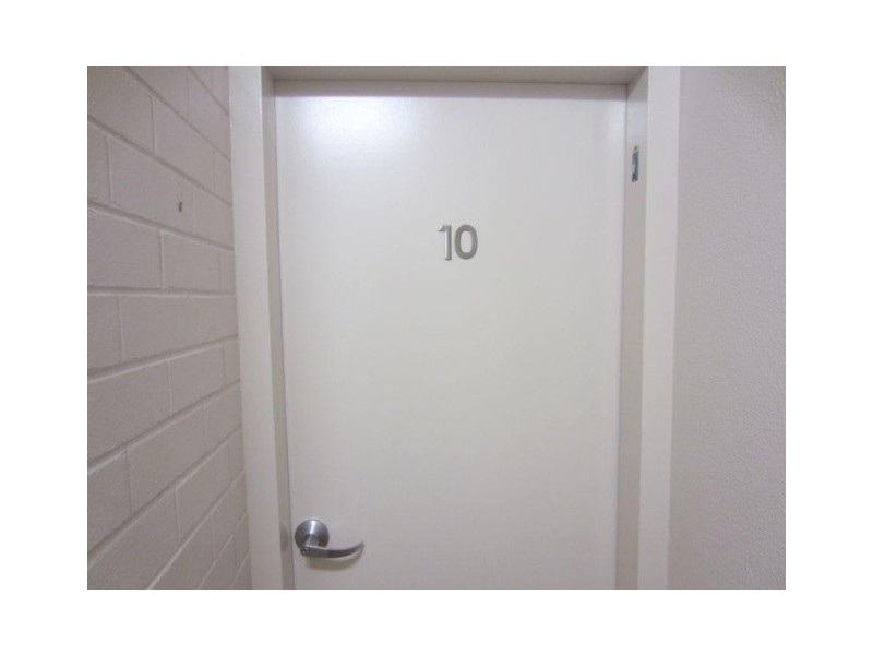 10/8 Ben Street, Goulburn NSW 2580