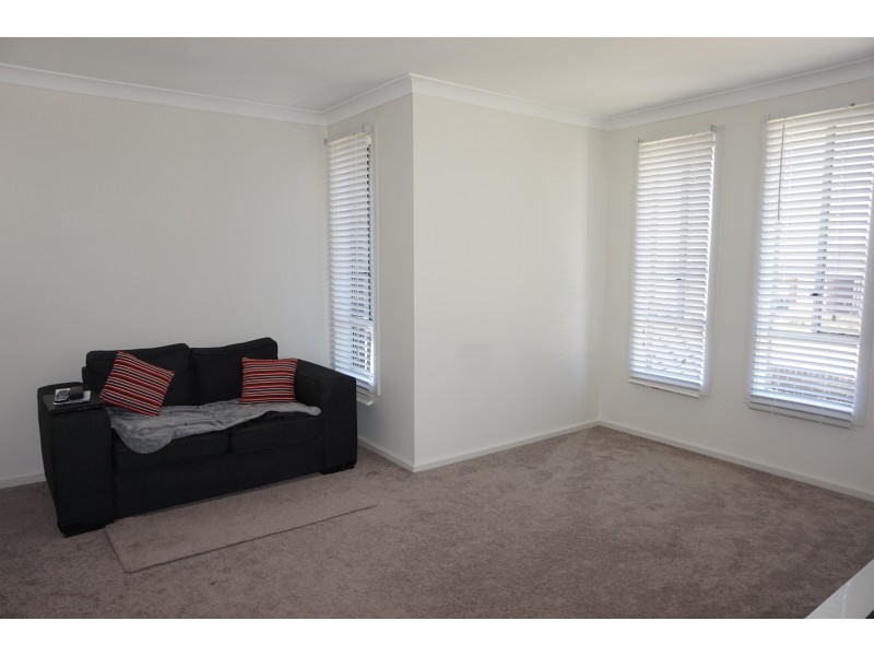 19 Melliodora Drive, Goulburn NSW 2580