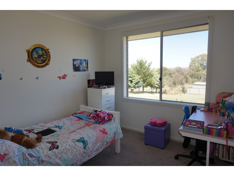 19 Melliodora Drive, Goulburn NSW 2580