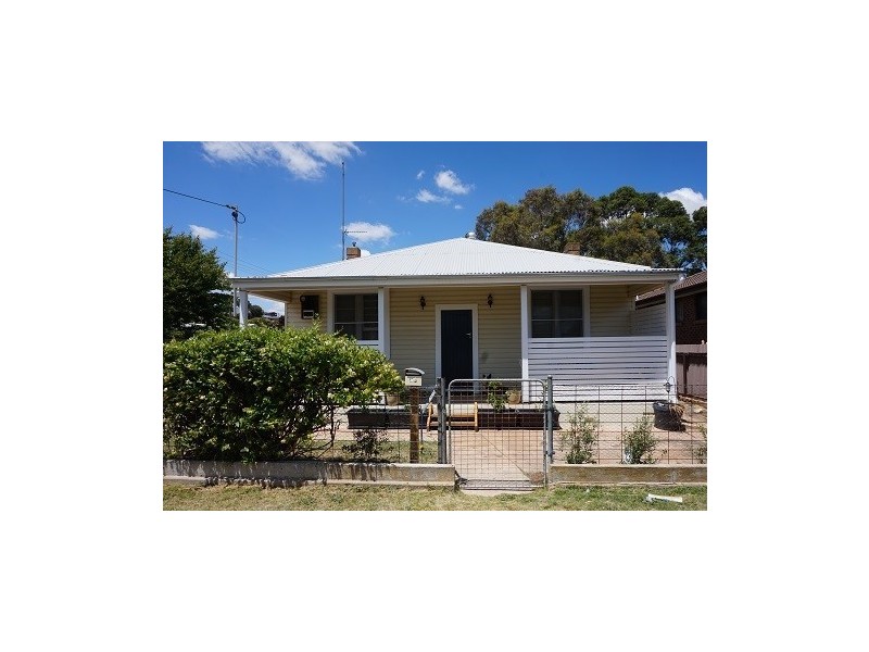 93 Glenelg Street, Goulburn NSW 2580