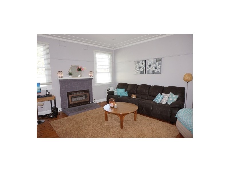 93 Glenelg Street, Goulburn NSW 2580