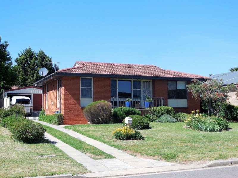 19 Gourock Avenue, Goulburn NSW 2580