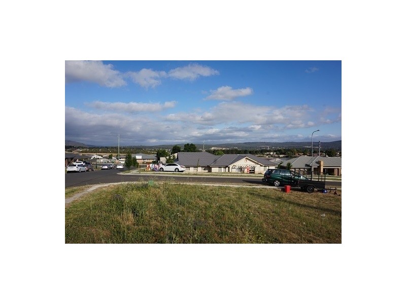 17 Walsh Drive, Goulburn NSW 2580