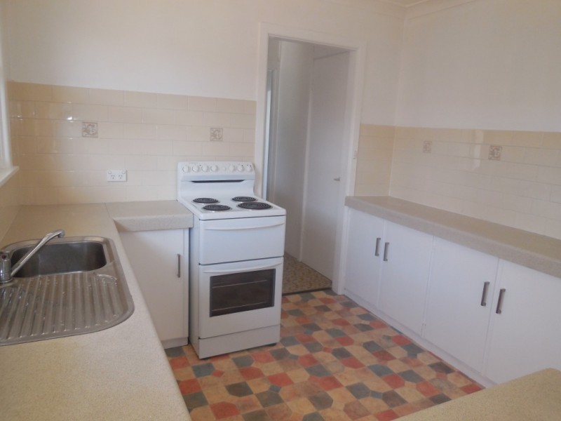 9 Gibson Street, Goulburn NSW 2580