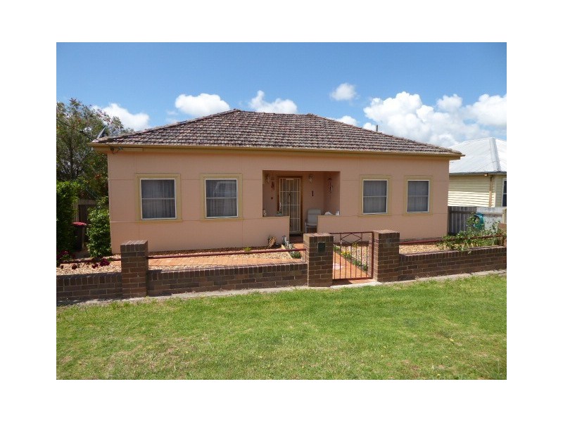 1 Robinson Street, Goulburn NSW 2580