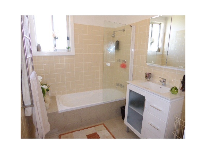 1 Robinson Street, Goulburn NSW 2580