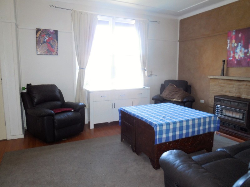 18 Wyatt Street, Goulburn NSW 2580