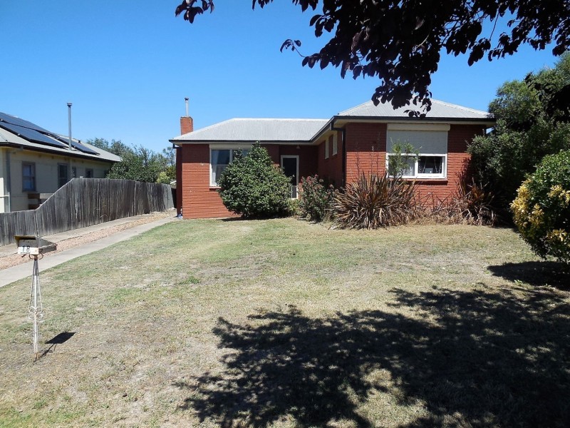 18 Wyatt Street, Goulburn NSW 2580