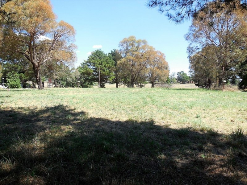 26 Wollondilly Avenue, Goulburn NSW 2580