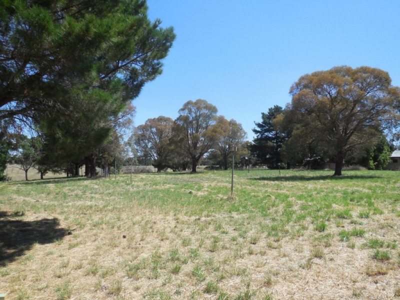 26 Wollondilly Avenue, Goulburn NSW 2580