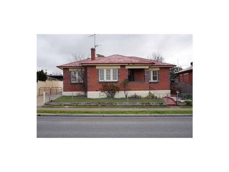 108 Sloane Street, Goulburn NSW 2580