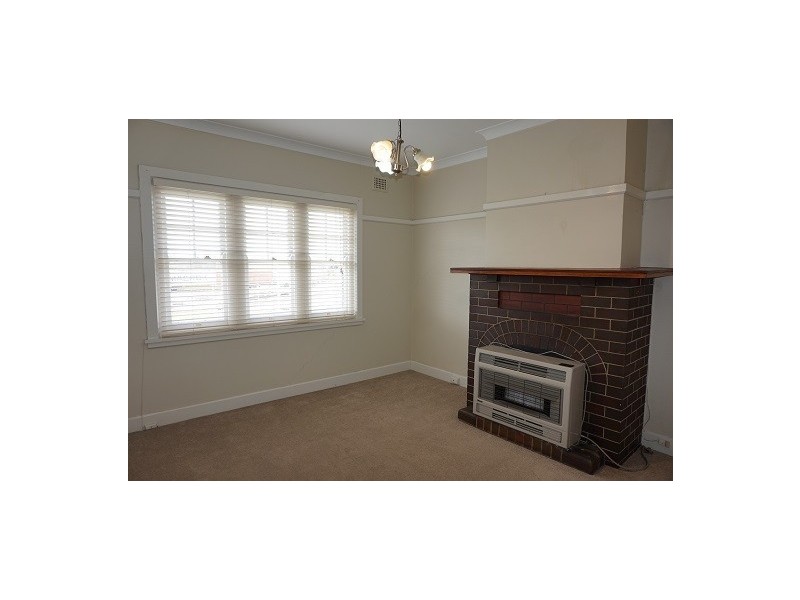 108 Sloane Street, Goulburn NSW 2580