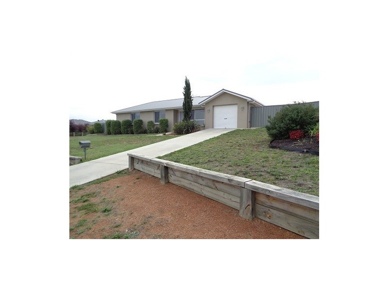 1 St Aubyn Road, Goulburn NSW 2580