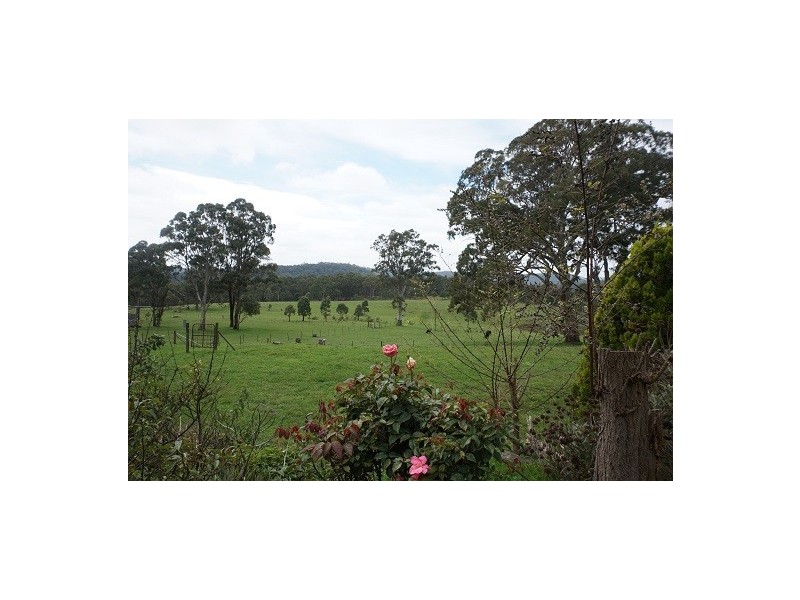 661 Caoura Road, Tallong NSW 2579