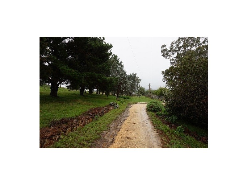 661 Caoura Road, Tallong NSW 2579