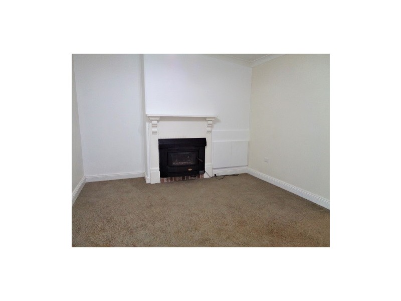 8 Australia Street, Goulburn NSW 2580