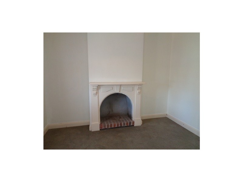 8 Australia Street, Goulburn NSW 2580