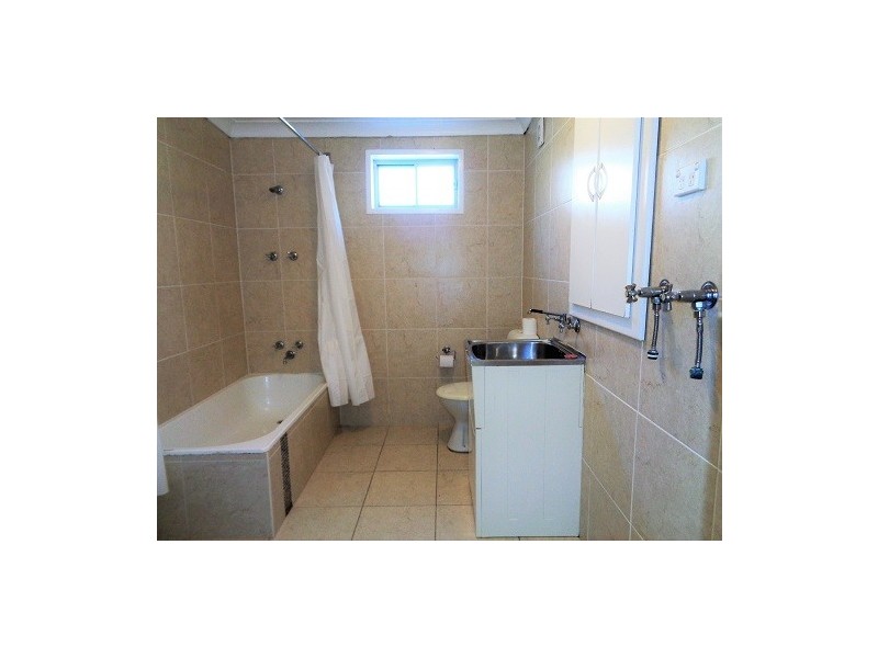 8 Australia Street, Goulburn NSW 2580