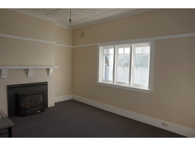 32 Park Street, Goulburn NSW 2580