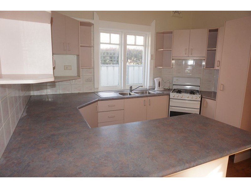 32 Park Street, Goulburn NSW 2580