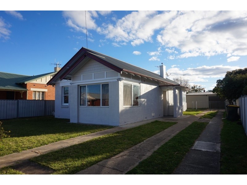 32 Park Street, Goulburn NSW 2580