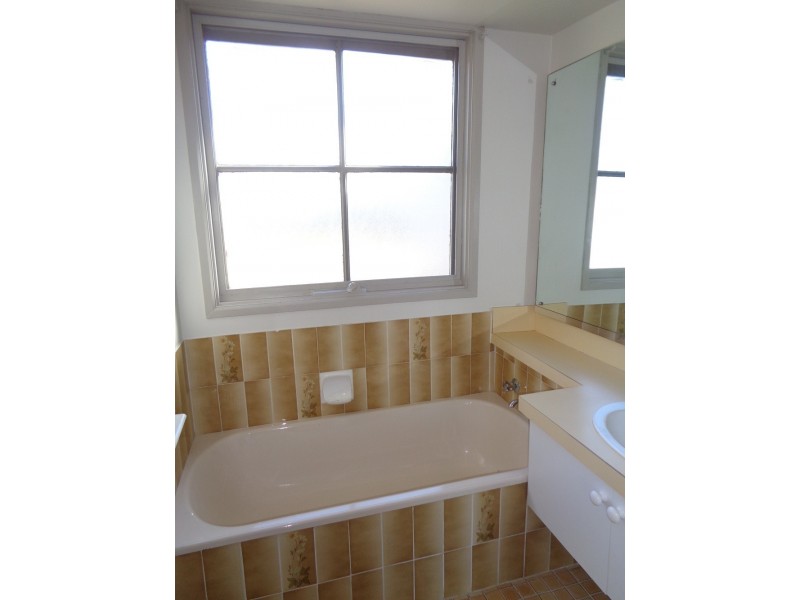 25 Healey Street, Goulburn NSW 2580