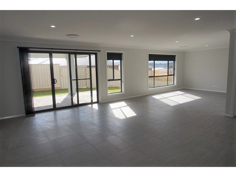 2 Tweedie Street, Goulburn NSW 2580