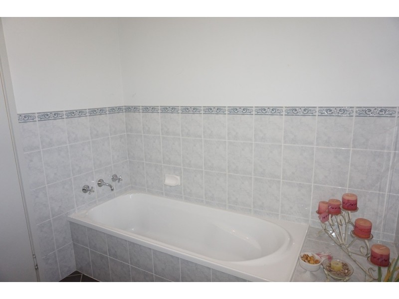 11/ 12 Major Drive, Goulburn NSW 2580