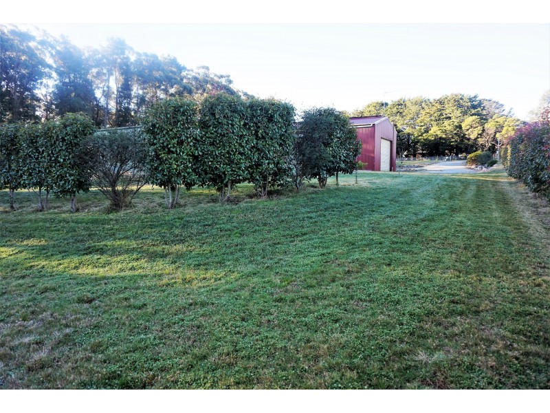 8 Bumballa Road, Wingello NSW 2579