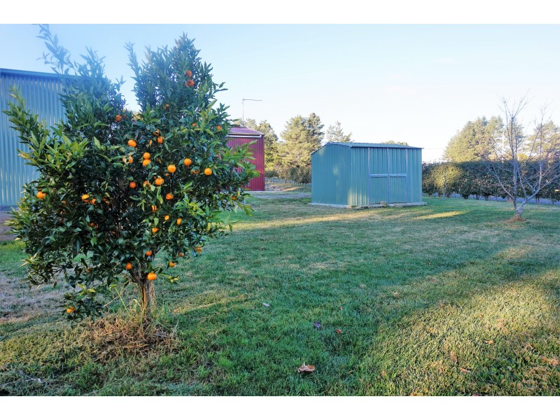 8 Bumballa Road, Wingello NSW 2579