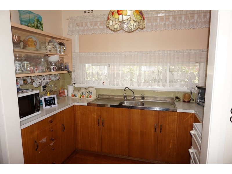 8 Princes Avenue, Goulburn NSW 2580