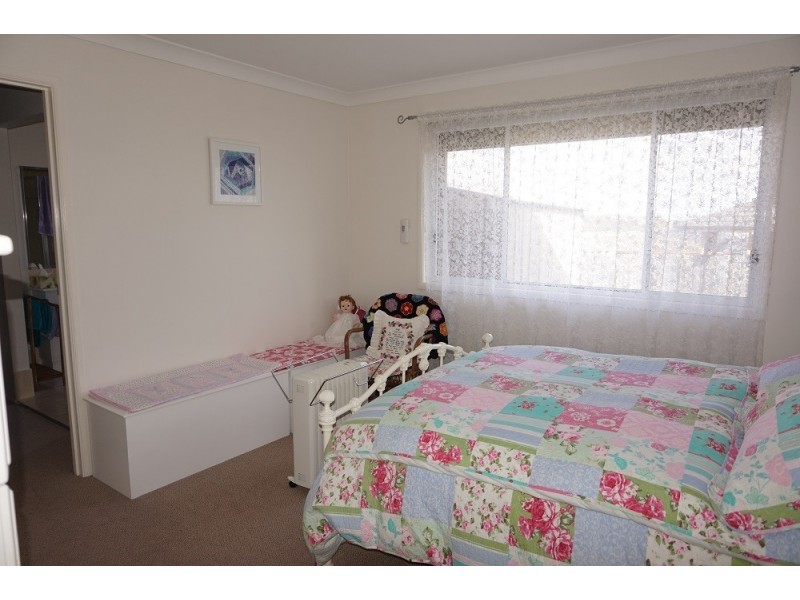 26 Barry Crescent, Goulburn NSW 2580