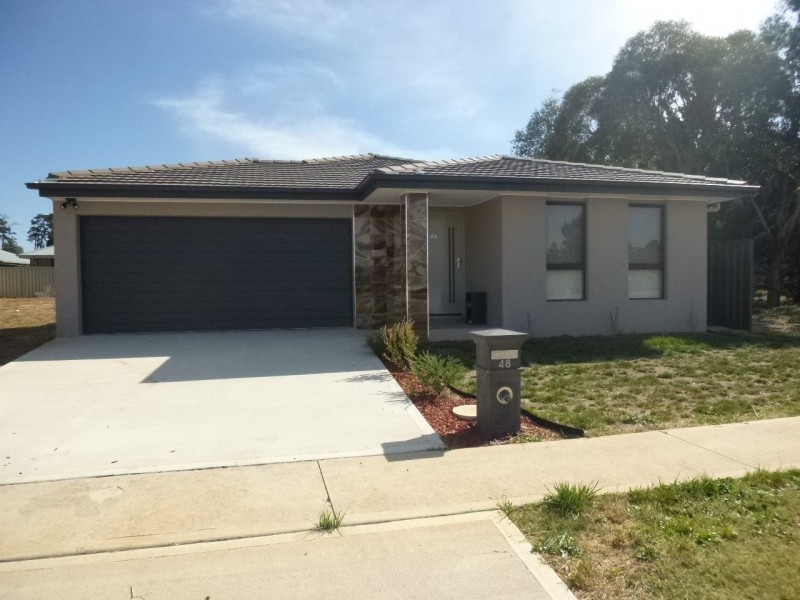 48 Gourock Avenue, Goulburn NSW 2580