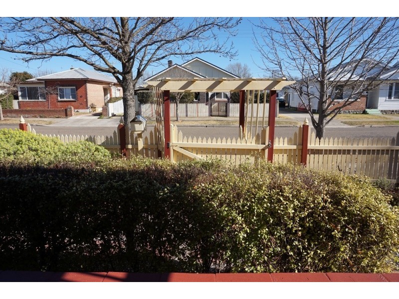 17 Park Street, Goulburn NSW 2580