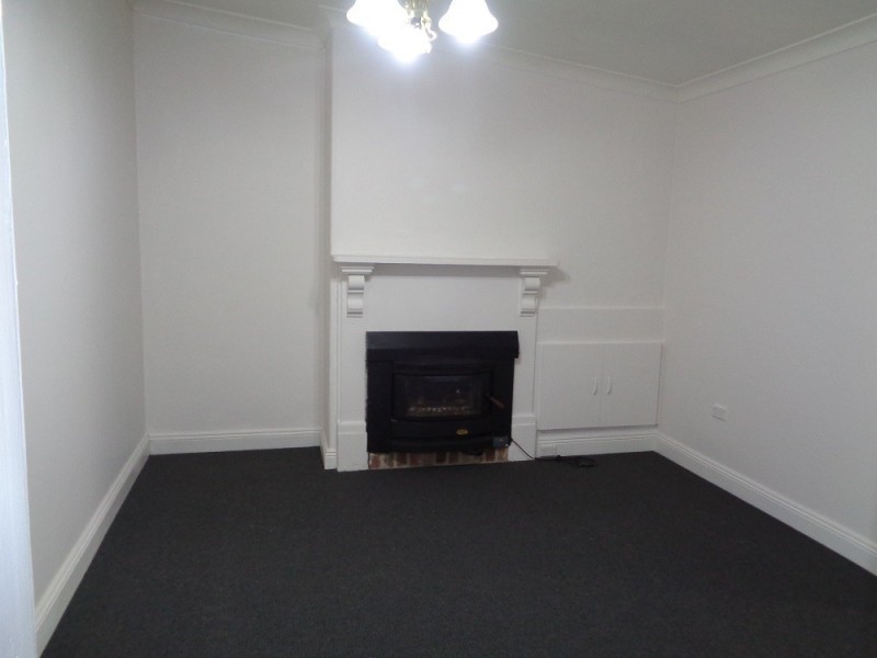 8 Australia Street, Goulburn NSW 2580