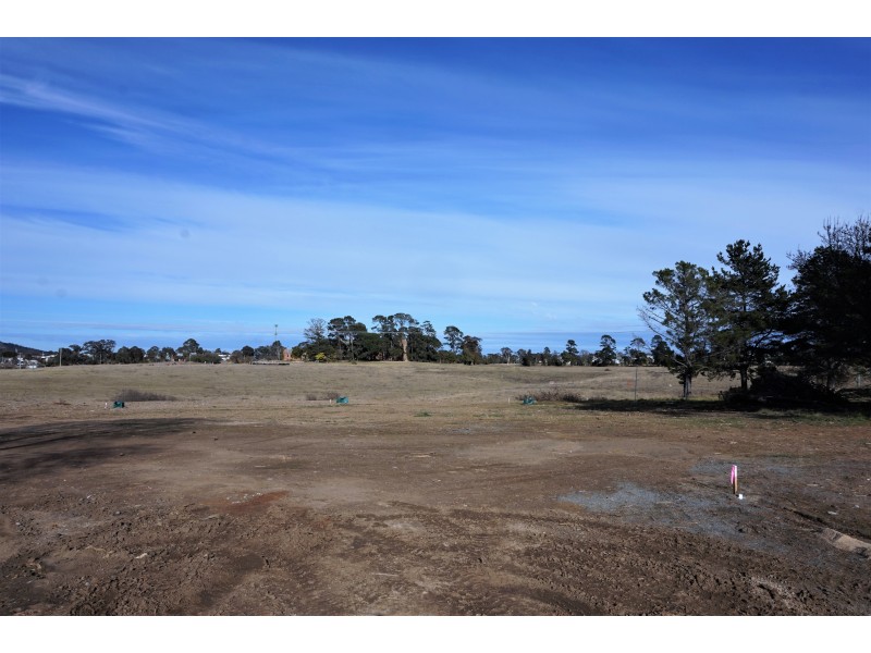 Lot 102,24 Wollondilly Avenue, Goulburn NSW 2580