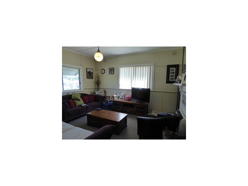 11 Bellevue Street, Goulburn NSW 2580