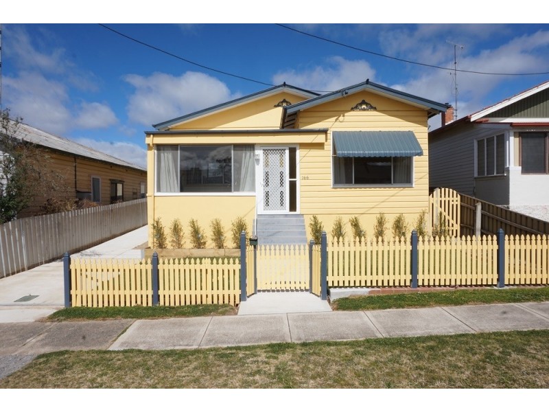 166 Clinton Street, Goulburn NSW 2580