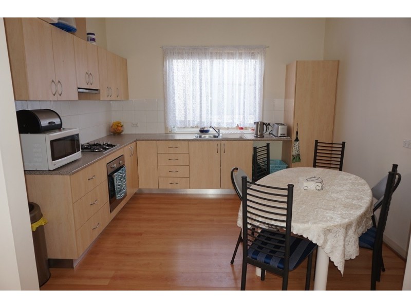 166 Clinton Street, Goulburn NSW 2580