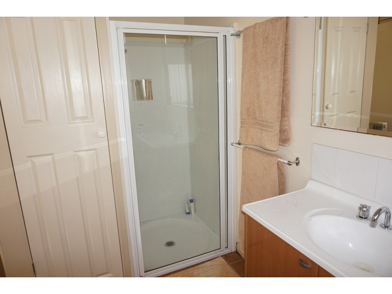 166 Clinton Street, Goulburn NSW 2580