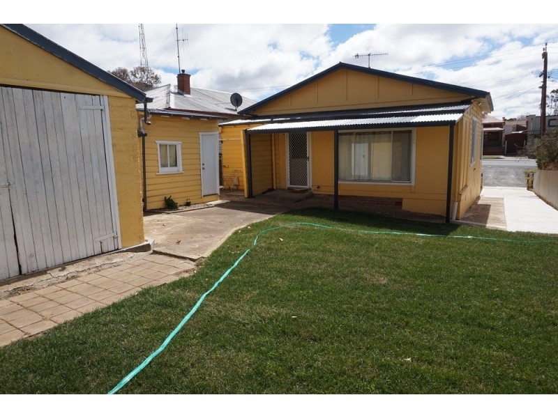 166 Clinton Street, Goulburn NSW 2580