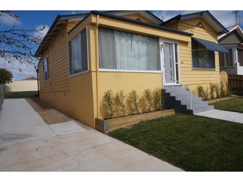 166 Clinton Street, Goulburn NSW 2580