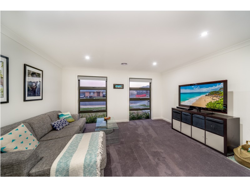 6 Lucas Close, Goulburn NSW 2580