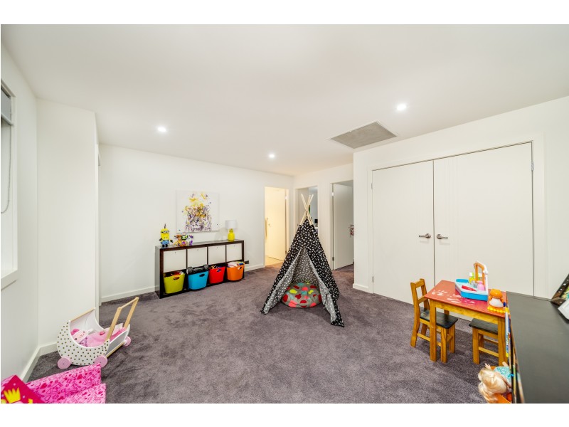 6 Lucas Close, Goulburn NSW 2580