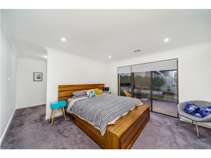 6 Lucas Close, Goulburn NSW 2580