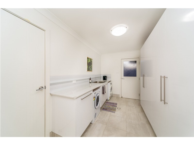 6 Lucas Close, Goulburn NSW 2580