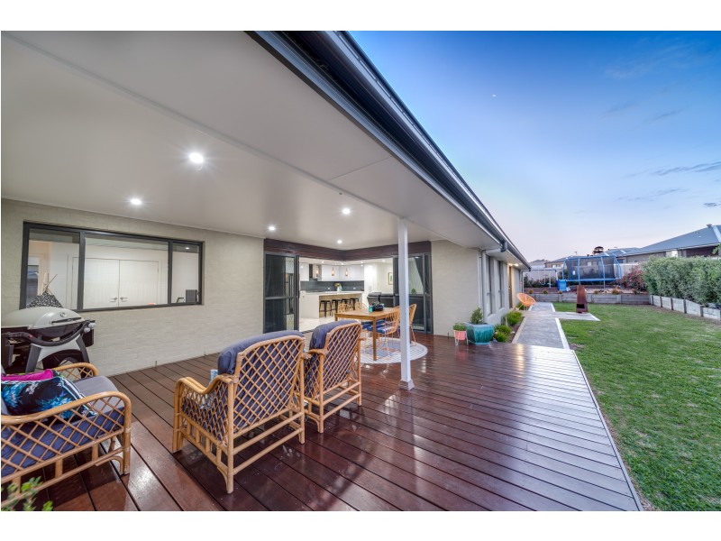 6 Lucas Close, Goulburn NSW 2580